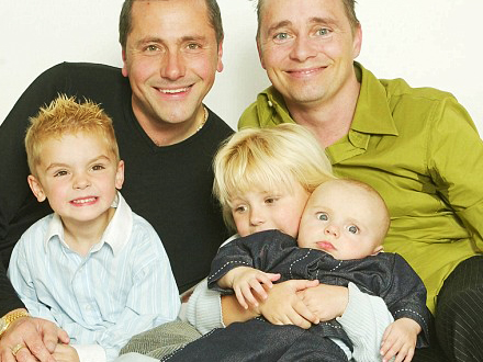 Sette ragioni per cui la famiglia naturale va tutelata - famigliafigliBASE - Gay.it Archivio