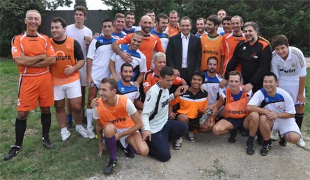 Il C.T. della Nazionare Prandelli con la squadra Revolution Soccer Team alla II Finocchiona Cup