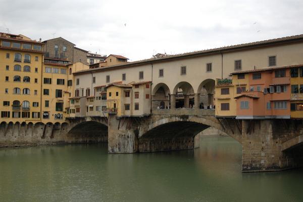 Arcigay: "Coppia aggredita a Firenze la notte di Capodanno" - firenzeF3 - Gay.it Archivio