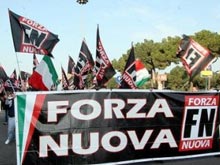 E Forza Nuova tenta il blitz - forzanuovamacerataBSE 1 - Gay.it Archivio