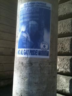 "No all'amore omosessuale". Manifesti contro l'Europride - forzanuovaromaF2 - Gay.it Archivio