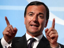 Frattini: "Errore legittimare le coppie gay a livello Onu" - frattiniBASE - Gay.it Archivio