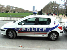 Visita del Papa in Francia: sotto controllo attivisti gay - french policeBASE - Gay.it Archivio