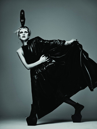E' arrivato "Born This Way" ed è già successo - gaga albumF2 - Gay.it Archivio