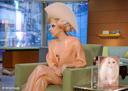 Lady Gaga sarà la madrina di Zachary Furnish-John - gaga eltonf1 - Gay.it Archivio