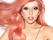 Le sporgenze sul volto di Lady Gaga spiegate da lei - gagaprotesiBASE - Gay.it Archivio