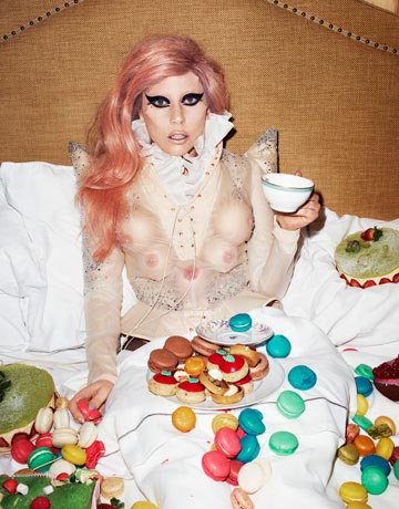 Le sporgenze sul volto di Lady Gaga spiegate da lei - gagaprotesiF1 - Gay.it Archivio