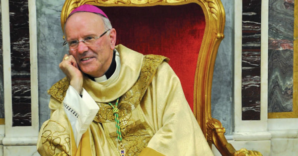 I vescovi: "Famiglie gay? Non dobbiamo per forza adeguarci all'Europa" - galantino strasburgo1 - Gay.it Archivio
