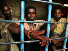 Ghana, caccia all'uomo anti-gay. Il ministro: "Estirpiamoli" - gay gana prigioneBASE - Gay.it Archivio