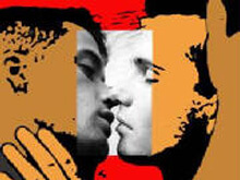 BACIO GAY. IL FERMATO: TRATTATI COME APPESTATI - gaykissromaintBASE - Gay.it Archivio