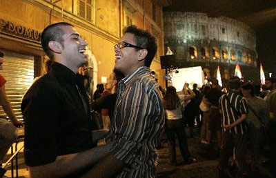Arcigay apre sede a Roma in vista dell'Europride - gayztlstreetF1 - Gay.it Archivio