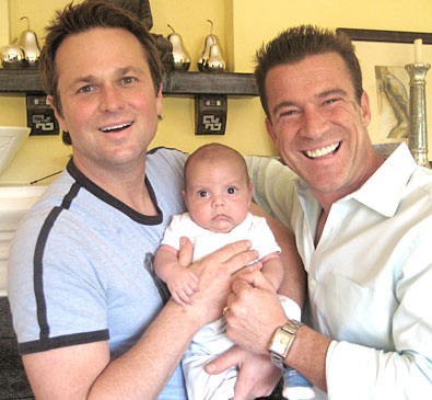 Spagna: coppie gay creano ambiente eccellente per figli - genitorigay2F2 - Gay.it Archivio
