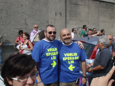 Genova: in città è Gay Pride. Malore nel corteo - geprideokF2 - Gay.it Archivio