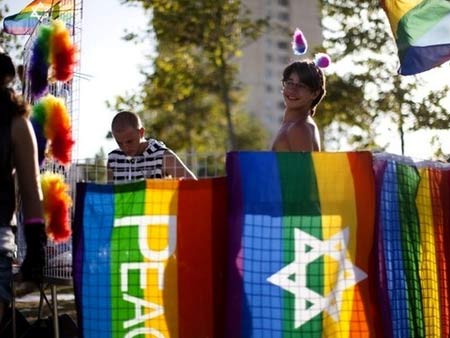 In 5000 al Pride di Gerusalemme, concluso senza incidenti - gerusalemme pride10BASE - Gay.it Archivio