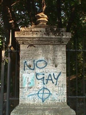 "Intolleranti anonimi": l'omofobia si può curare - giornatamondialeomof09F4 - Gay.it Archivio