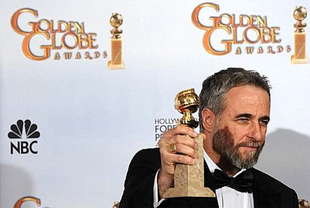 Golden Globes: niente da fare né per Milk né per Gomorra - golden09F2 - Gay.it Archivio