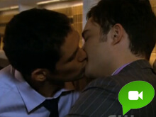 Fugace bacio gay censurato da Italia 1 - gossip girl bacioBASE - Gay.it Archivio