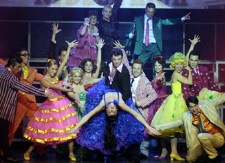 Torna a teatro il "musical dei record": Grease - greasequirinoroma2 - Gay.it Archivio