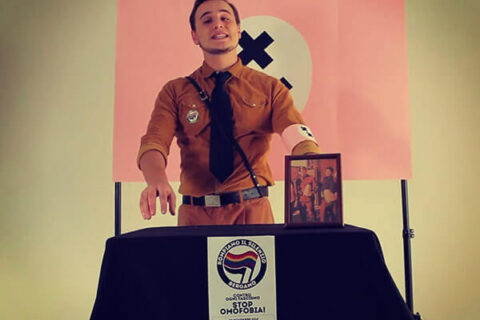 Il nazista dell'Illinois è tornato e chiama tutti alle armi - hitler nazista illinois BS - Gay.it Archivio