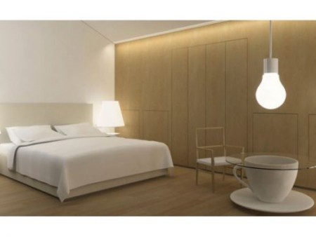 A letto con gli stilisti, in tutto il mondo - hotelmoschino3 - Gay.it Archivio