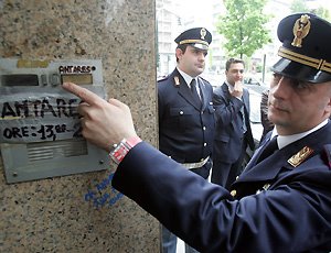 Inchiesta Arcigay/2: I locali, le tessere, il sesso - incharcigay2F7 - Gay.it Archivio
