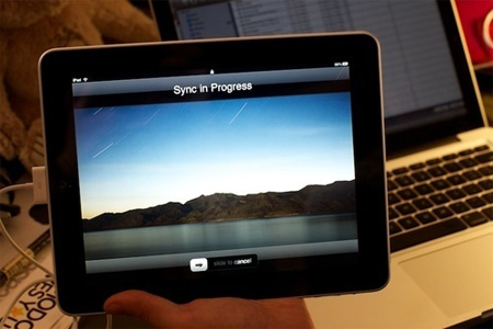 E' uscito l'iPad: ecco le lamentele degli utenti - ipad uscitoF2 - Gay.it Archivio