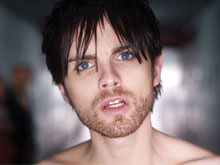 "Kaboom", la prima Queer Palm da venerdì in video on demand - kaboomBASE - Gay.it Archivio