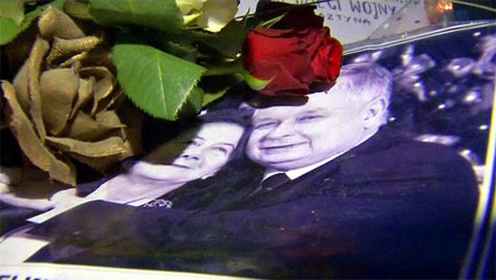 Chi era Lech Kaczinsky, il più omofobo presidente europeo - kaczinsky mortoF6 - Gay.it Archivio