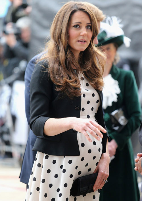 Royal baby in arrivo. La Finlandia regala a Kate dei preservativi - katewilliambabyF1 - Gay.it Archivio