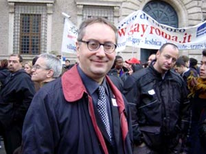Politica e gay: Franco Grillini su caduta governo e DiCo - kiss2pacs grillini - Gay.it Archivio
