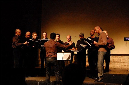 Coro Komos escluso da festival per volere dell'Arcidiocesi - komos pesaroF1 - Gay.it Archivio