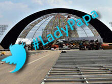 Ratzinger a Milano al FamilyDay: su Twitter è già #LadyPapa - ladypapaBASE - Gay.it Archivio