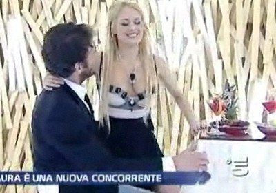 Gf: e se Laura fosse bisex? La bionda polacca non nega... - lauragf9F1 - Gay.it Archivio