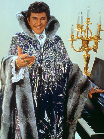 Damon e Douglas amanti gay - liberace1 - Gay.it Archivio