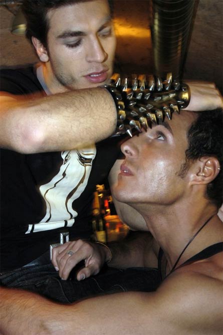 Fallisce (per ora) l'outing di Valerio Pino verso Luca - luca valerioF1 - Gay.it Archivio