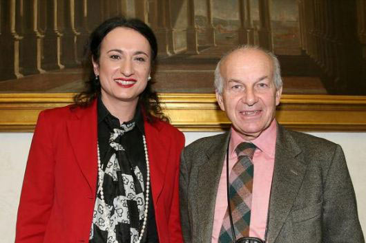 Lanciarono finocchi a Luxuria, ora diventano assessori - Gay.it Archivio