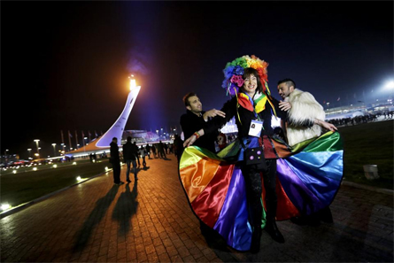 Il Coi dalla parte delle autorità russe: "Giusto allontanare Luxuria" - Gay.it Archivio