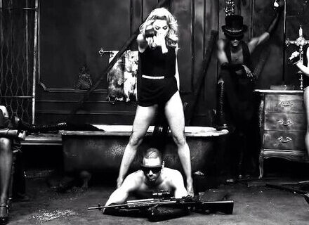 #SecretProjectRevolution: Madonna pubblica il video ufficiale - madonnadefendBASE1 - Gay.it Archivio