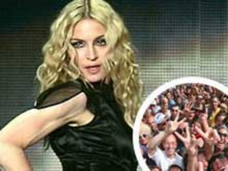 Delirio per il concerto di Madonna - madonnaromaconcBASE - Gay.it Archivio