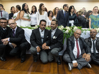 Matrimonio collettivo: 73 coppie gay spose a Porto Rico - matrimonio collettivo portorico 1 - Gay.it Archivio