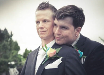 Matrimonio gay in stop motion: Patrick e Sèbastien dicono sì al parco - matrimonio stopmotionBASE - Gay.it Archivio