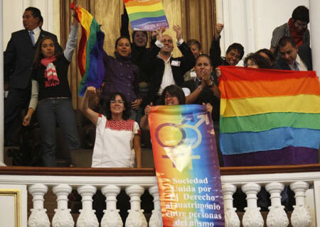 La Corte Suprema messicana contro il divieto di nozze gay - messico costituzionaleBASE 1 - Gay.it Archivio