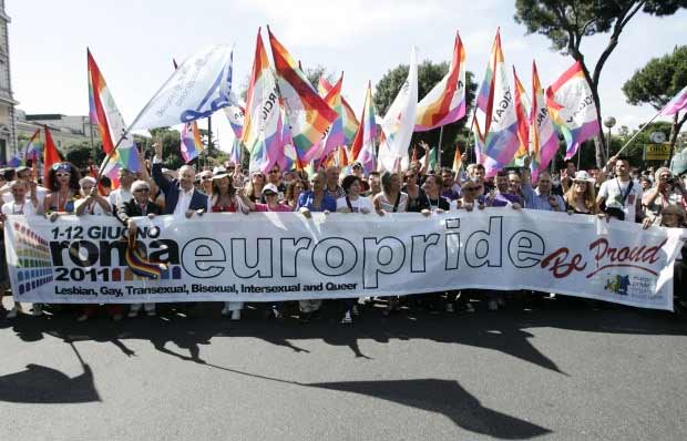 Milano candidata all'Europride 2015. Bersani: Il Pd con voi - milano europridef2 - Gay.it Archivio
