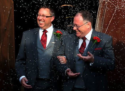 In Australia non si può? Il ministro si sposa in Spagna - ministro australiaBASE - Gay.it Archivio