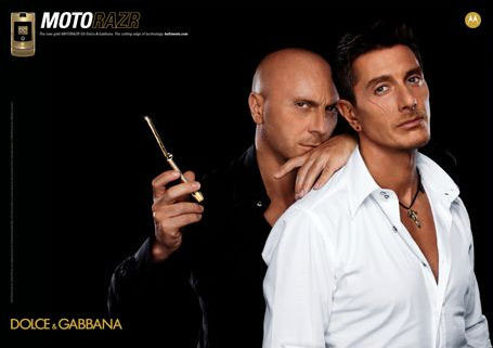 TECNOLOGIA FIRMATA - modatecnoF4 - Gay.it Archivio