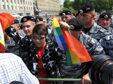 Mosca pride: manifestanti fermati - moscowprideBASE 1 - Gay.it Archivio