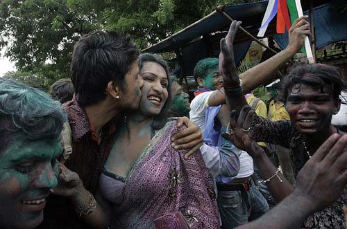 Mumbai: tra grattacieli, slums e gay pride - mumbaiF2 - Gay.it Archivio