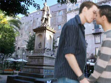 Raid camorrista contro gay a Napoli - napoliomofBASE - Gay.it Archivio
