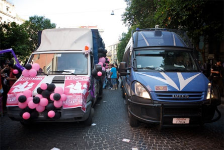 Napoli pronta ad accogliere il popolo del Pride - napolipride2010F1 - Gay.it Archivio