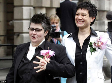 Irlanda: un referendum per dire sì al matrimonio egualitario - nozze gay irlandaF1 - Gay.it Archivio